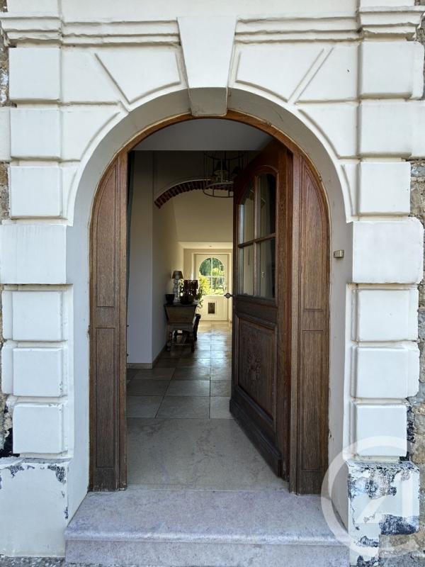 Corps de ferme - 468 m² - 12 pièces