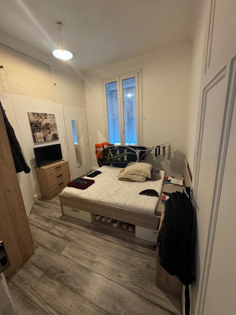 Appartement - 100 m² - 2 pièces