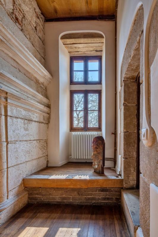 Château - 1 200 m² - 35 pièces