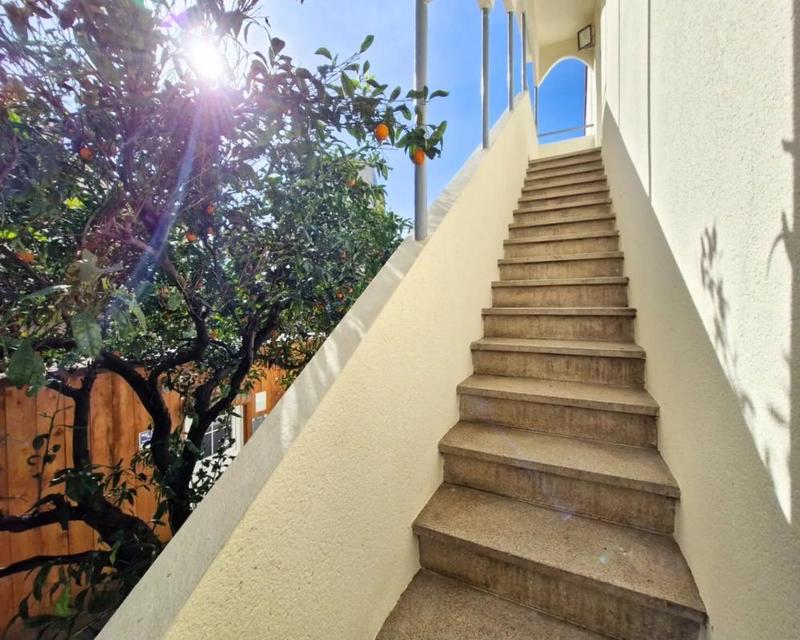 Maison - 203 m² - 7 pièces