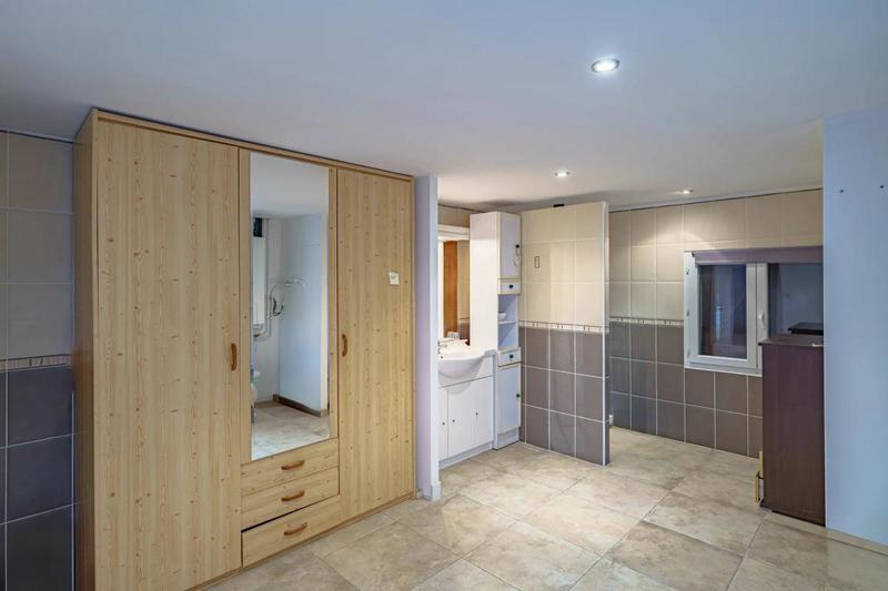 Maison - 192 m² - 7 pièces