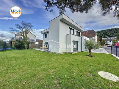 Maison - 165 m² - 6 pièces