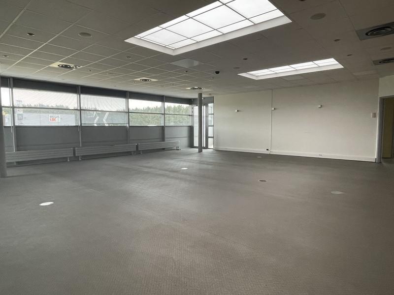 Local commercial - 468 m²