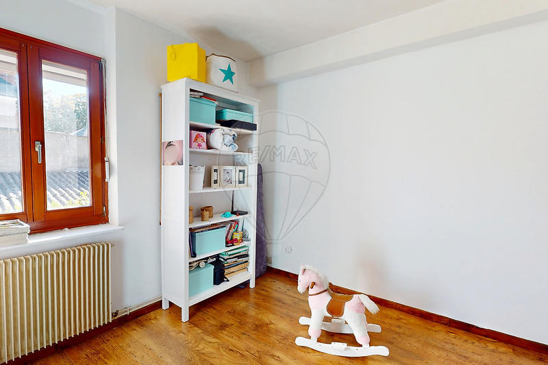 Maison - 96 m² - 5 pièces