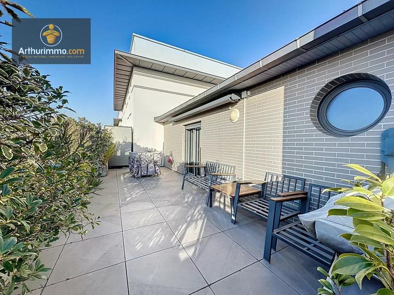 Appartement - 104 m² - 5 pièces