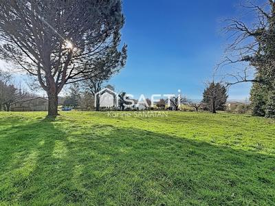 Maison - 207 m² - 8 pièces