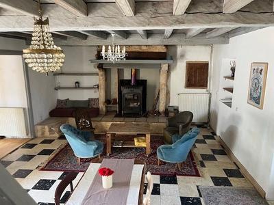 Maison traditionnelle - 140 m² - 6 pièces
