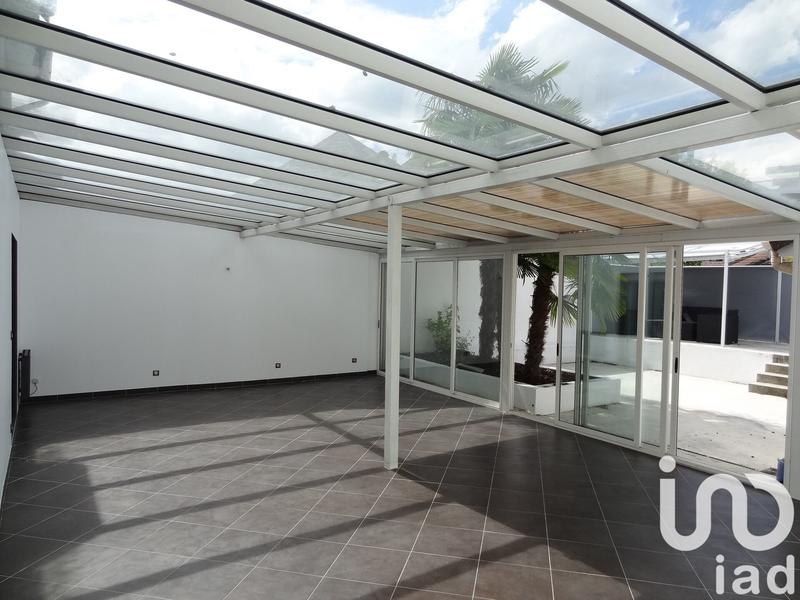 Maison - 225 m² - 6 pièces