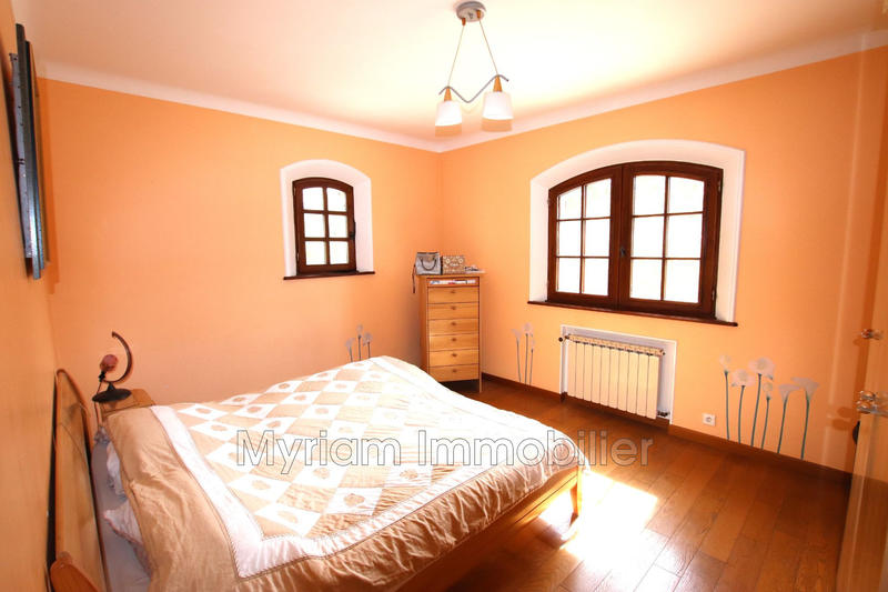 Maison - 176 m² - 5 pièces