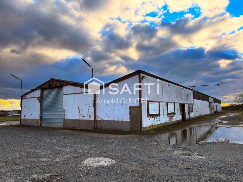 Local commercial - 1 970 m² - 8 pièces