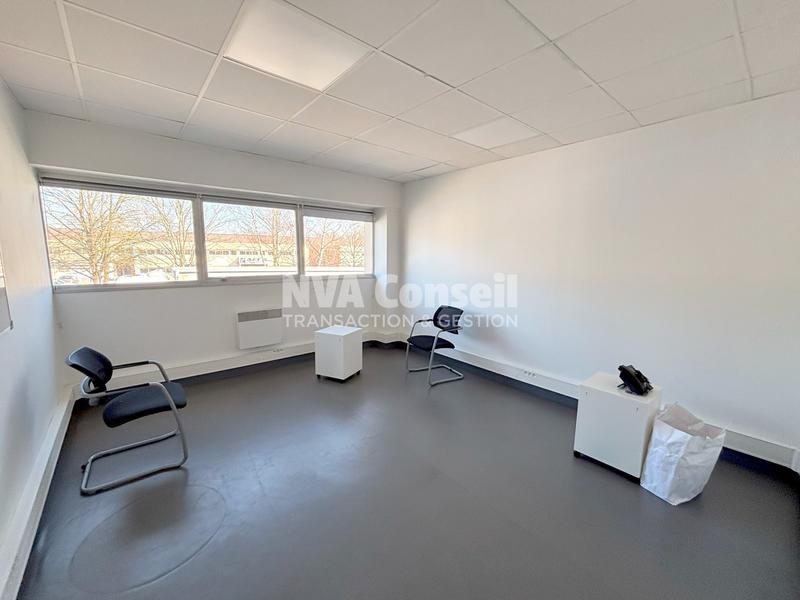 Local d'activités - 2 400 m²