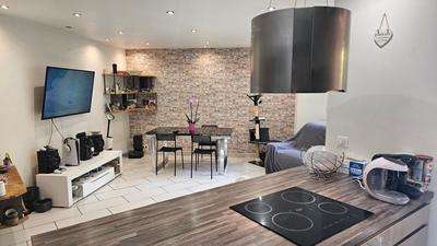 Appartement - 80 m² - 4 pièces