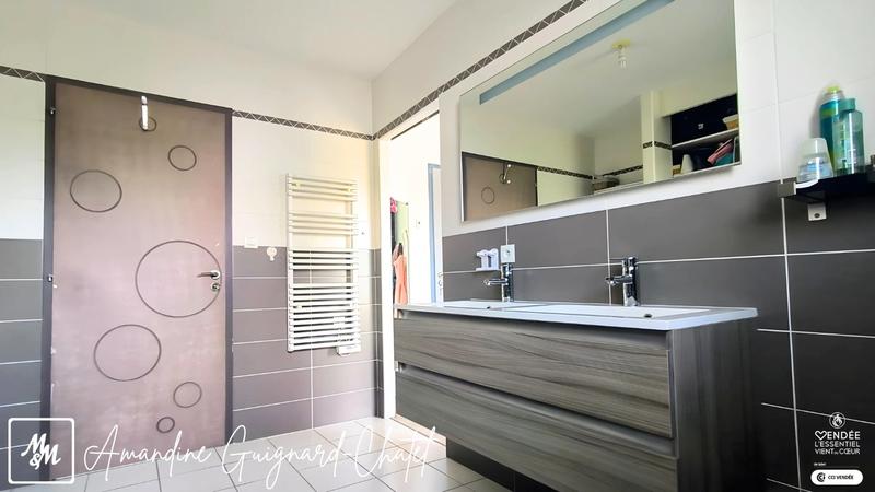 Maison - 137 m² - 5 pièces