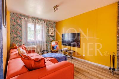 Maison traditionnelle - 84 m² - 5 pièces