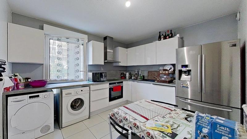 Chambre - 110 m² - 5 pièces