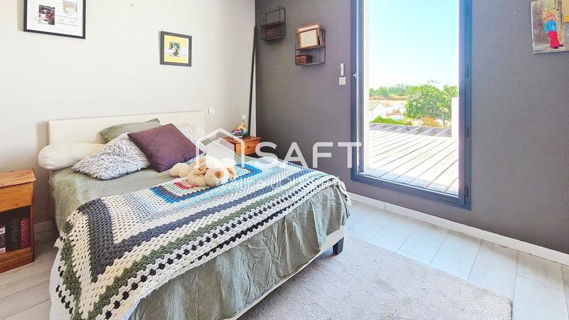 Maison - 210 m² - 8 pièces