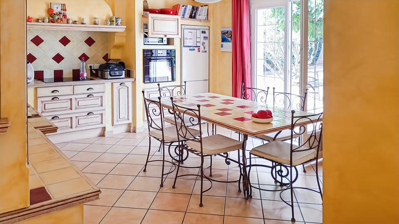 Villa - 180 m² - 6 pièces