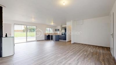 Maison - 92 m² - 4 pièces
