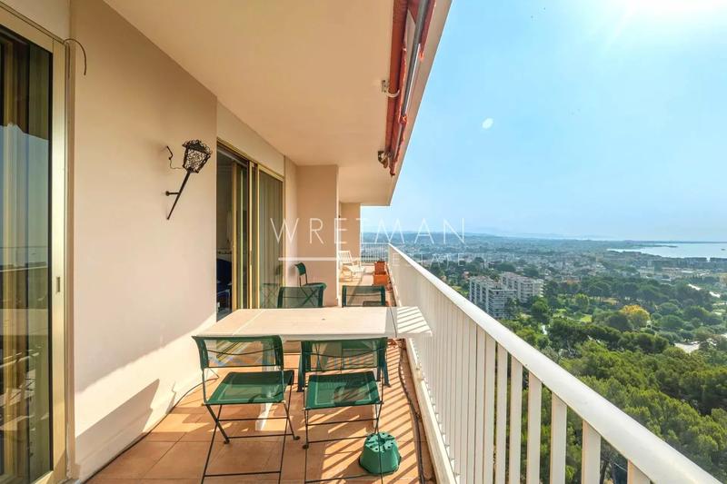 Appartement - 179 m² - 5 pièces