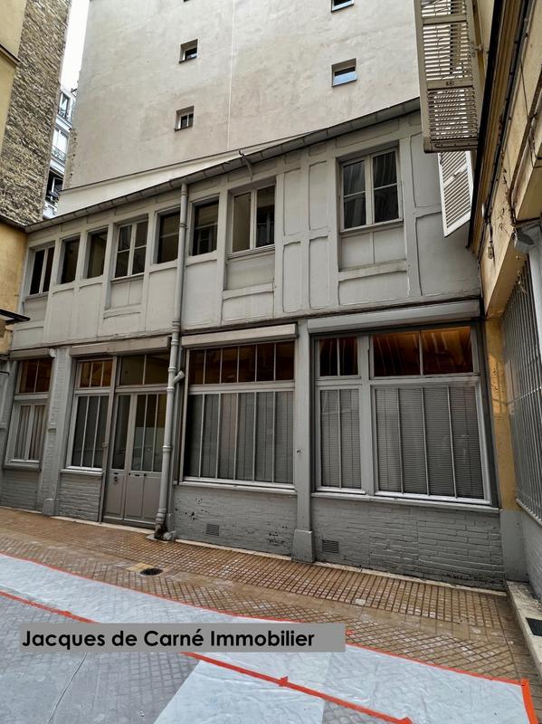 Local commercial - 122 m² - 6 pièces