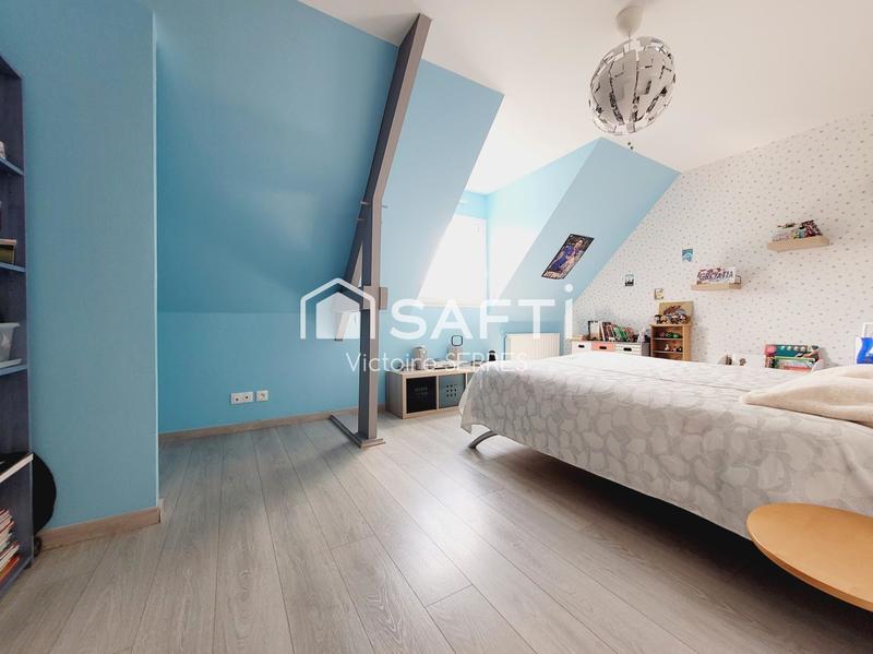 Maison - 195 m² - 8 pièces