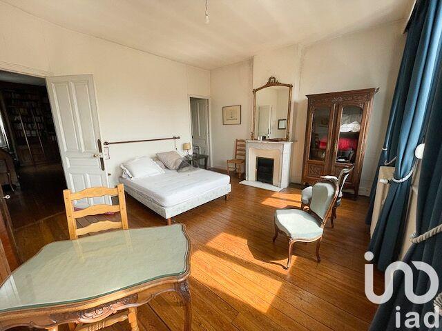 Maison - 340 m² - 11 pièces