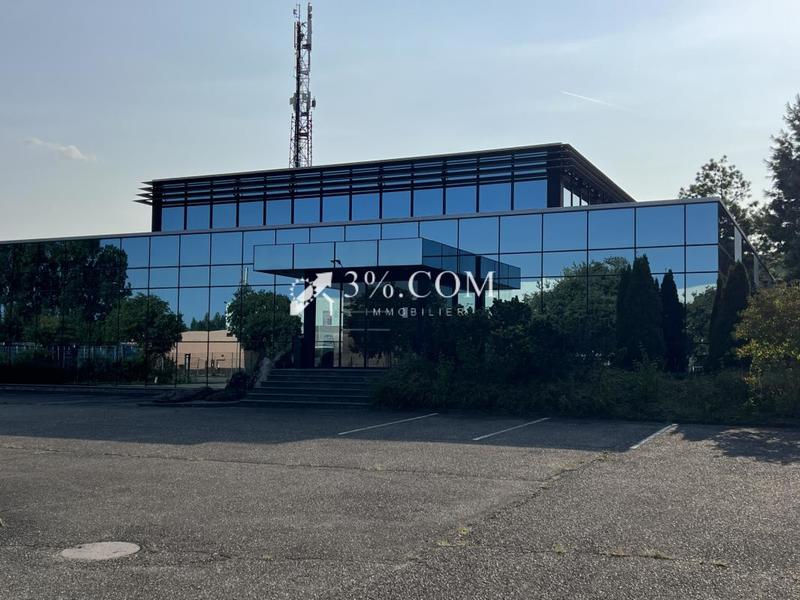 Bureau - 4 235 m²