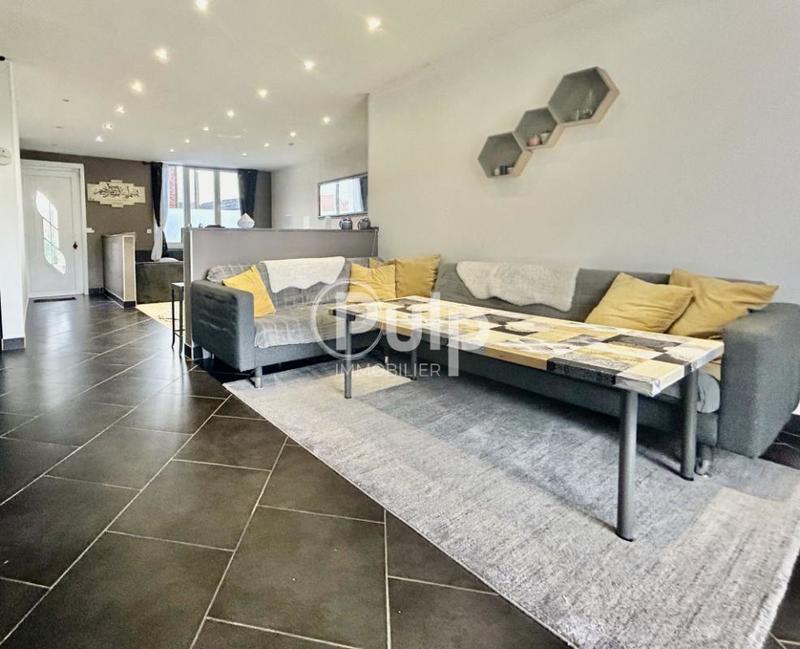 Maison - 185 m² - 12 pièces