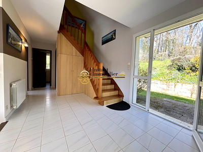 Maison - 174 m² - 6 pièces