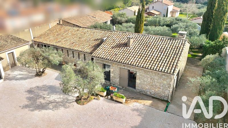 Maison - 284 m² - 10 pièces