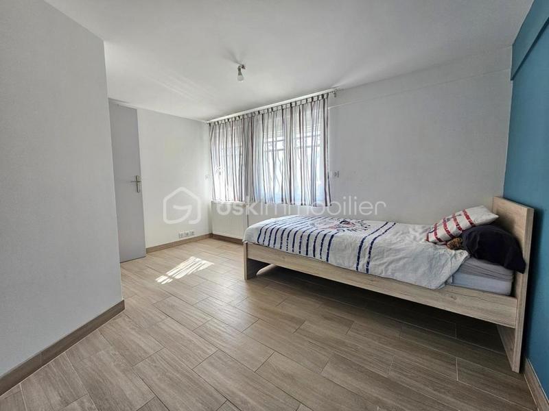 Pavillon - 137 m² - 5 pièces