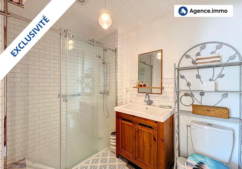 Maison traditionnelle - 270 m² - 12 pièces