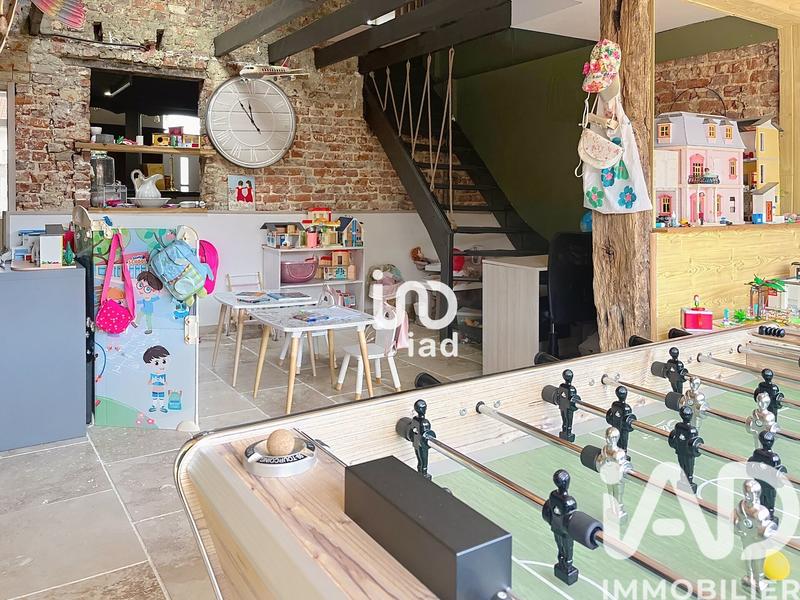 Maison - 255 m² - 8 pièces