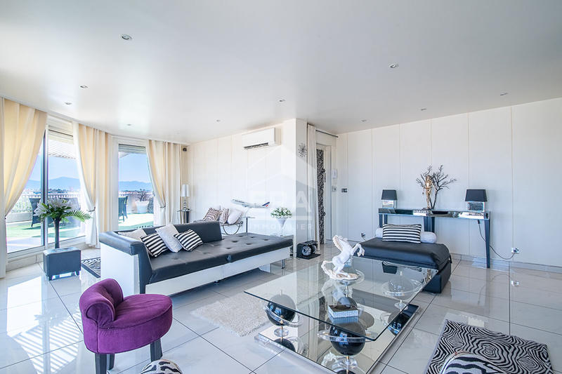 Appartement - 138 m² - 5 pièces