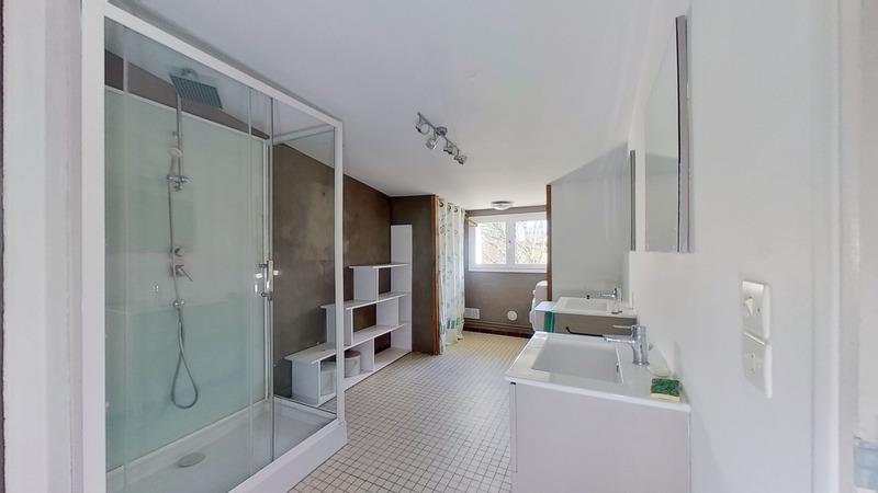 Local commercial - 257 m² - 8 pièces