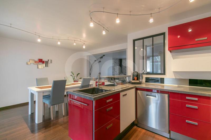 Maison - 102 m² - 5 pièces