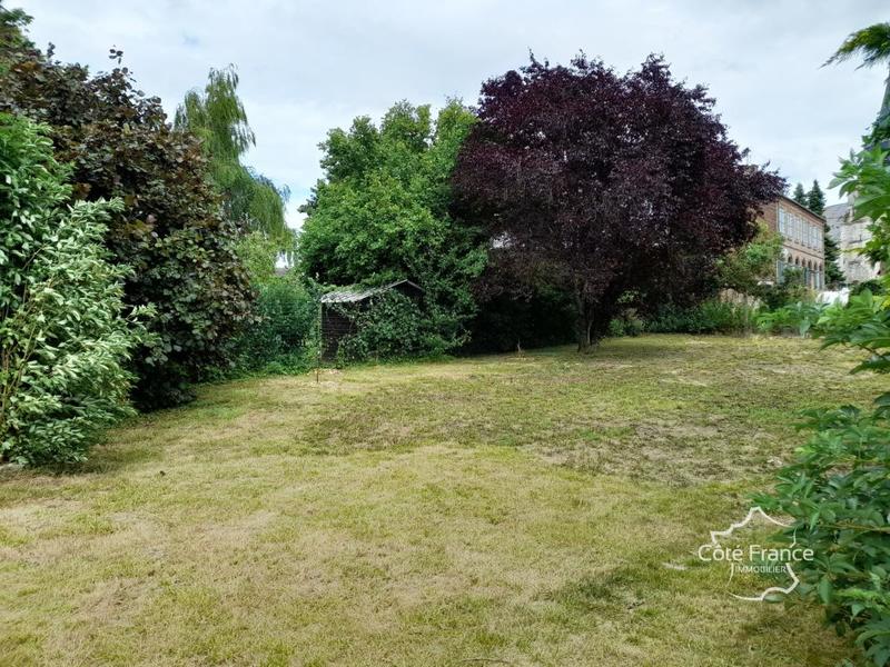 Propriété - 200 m² - 6 pièces