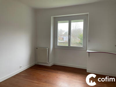 Maison - 104 m² - 4 pièces