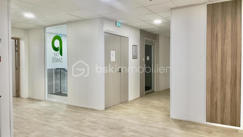 Bureau - 19 m² - 1 pièce