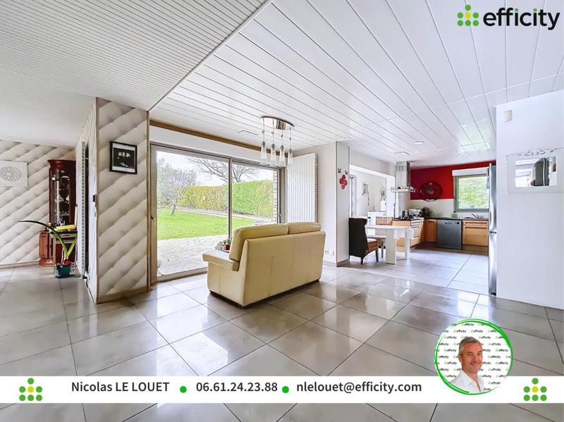 Pavillon - 230 m² - 9 pièces