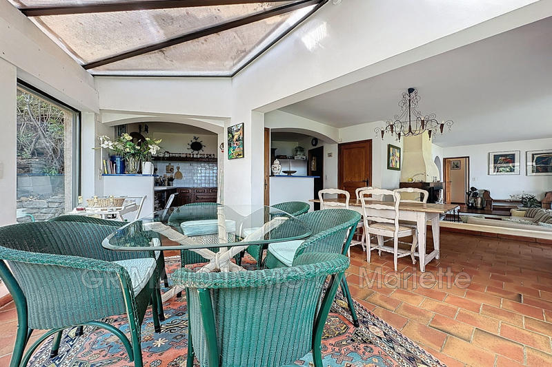 Villa - 153 m² - 6 pièces