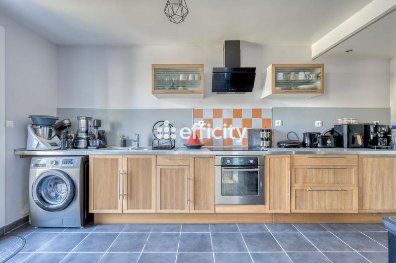 Maison - 113 m² - 6 pièces