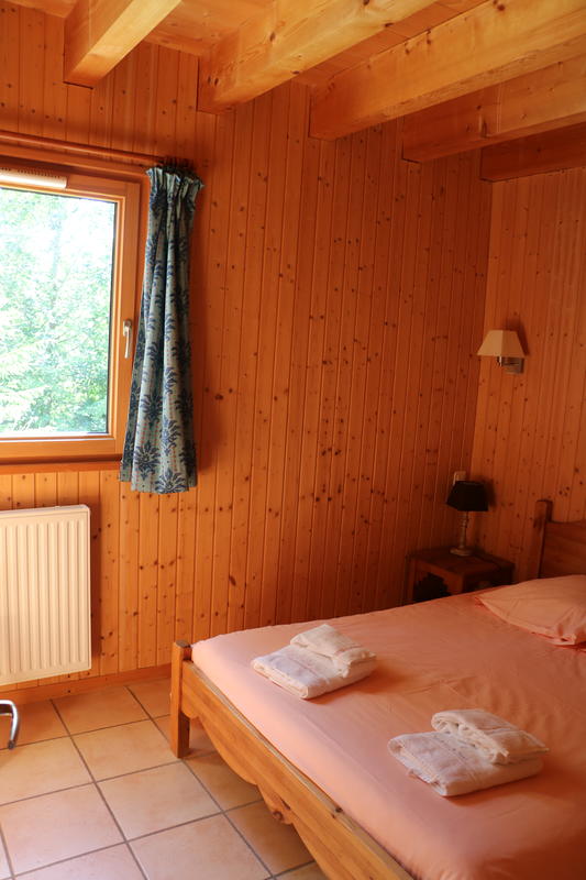 Chardon bleu et Epervière avec Sauna ( Chalet Beaujon - ex Sabots de Vénus)