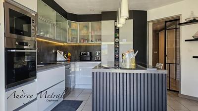 Maison - 157 m² - 5 pièces