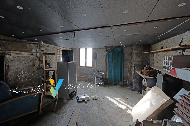 Maison - 107 m² - 6 pièces