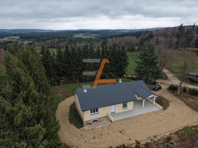 Maison - 170 m² - 1 pièce