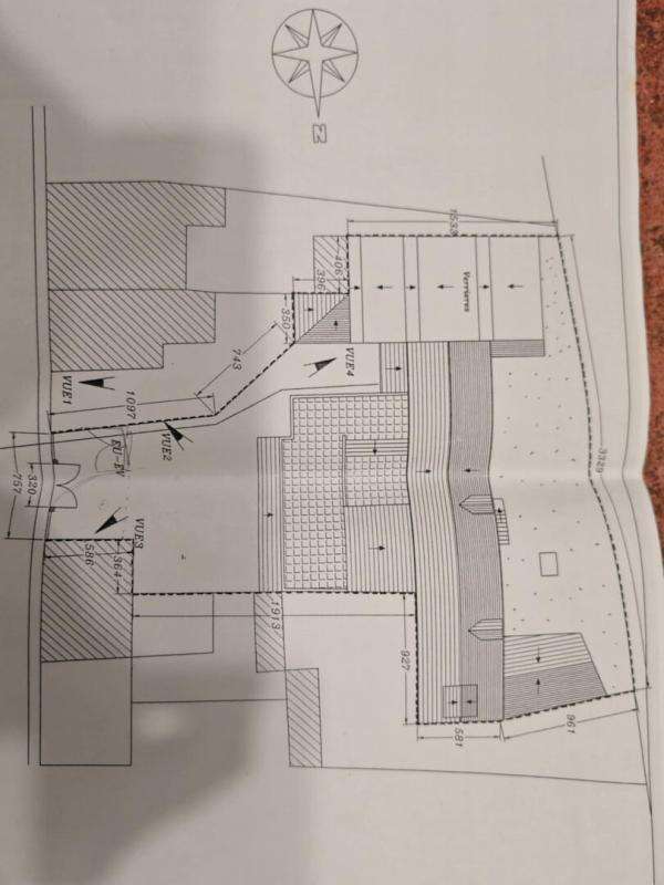 Maison - 500 m² - 5 pièces