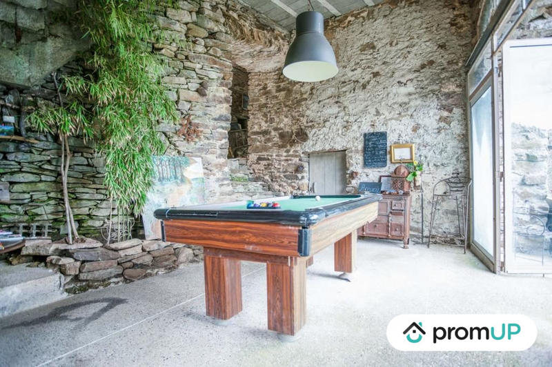 Mas - 200 m² - 6 pièces