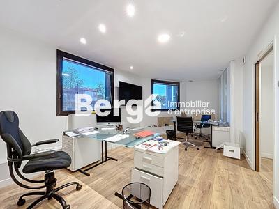 Bureau - 173 m²