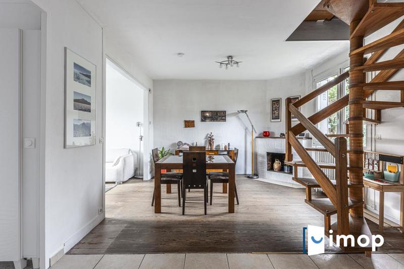 Maison - 90 m² - 4 pièces